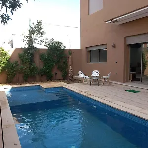 Privée Avec Piscine Villa